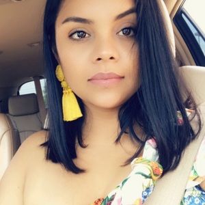 Meet your Posher, Alicia